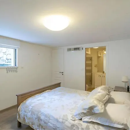 Villa Sublime With Sea View In Cap D'antibes, 500 M From The Antibes