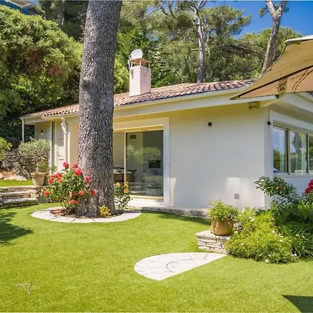 Sublime With Sea View In Cap D'antibes, 500 M From The * Antibes
