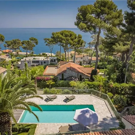 Sublime With Sea View In Cap D'antibes, 500 M From The Villa
